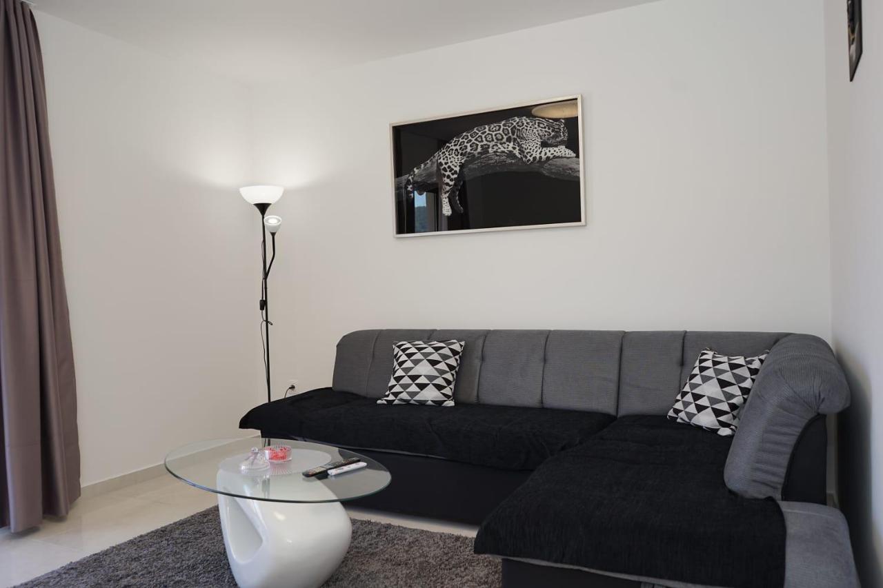 Apartman Tessa เวลาลูกา ภายนอก รูปภาพ
