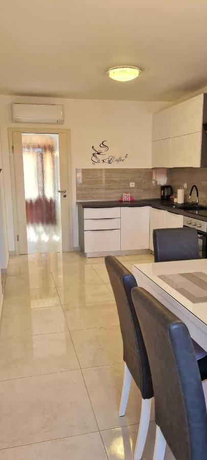 Apartman Tessa เวลาลูกา ภายนอก รูปภาพ